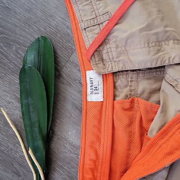 Old Navy Men's Short Size34 - Picture 2 of 6